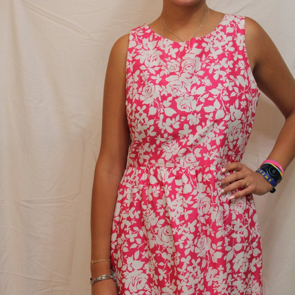 Floral lined dress with belt